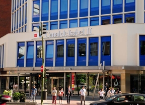 La Plataforma Contra la Privatización del Canal de Isabel II se manifiesta contra la emisión de bonos por 600 euros