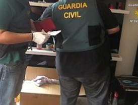 Cae una red que estafó cuatro millones de euros a empresarios con el timo de las 'cartas nigerianas'