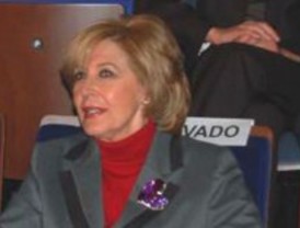 Concha Velasco recibe la Medalla de Honor del CEC