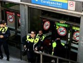 El frenazo de un tren del Metro provoca 12 heridos leves