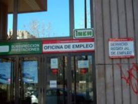 La Comunidad paga 18 millones a los Ayuntamientos para contratar a desempleados