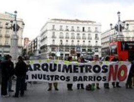 Los antiparquímetros piden en Sol que Aguirre les reciba