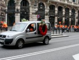 Unos 150 trabajadores de la funeraria exigen al Ayuntamiento que no privatice la empresa