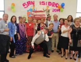 Los mayores de Pozuelo celebran San Isidro