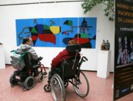 Discapacitados de Leganés exponen sus obras