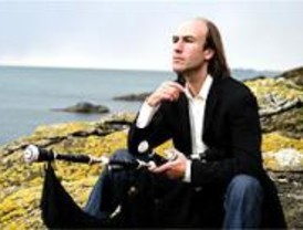 Carlos Núñez actúa este viernes en Interparla