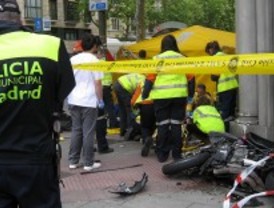 Dos motoristas, en estado muy grave tras chocar con un coche en José Abascal