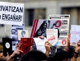 Los estudiantes protestan por los recortes