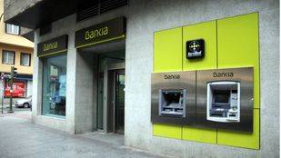 Bankia quita todas las comisiones a 1,1 millones de clientes madrileños