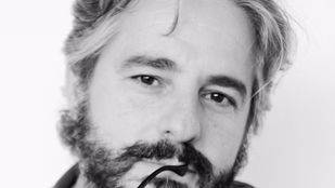 Jesús Castells te ayuda a encontrar trabajo con su libro 'JOSDEPUTAAA!!! Me han ‘echao’!'