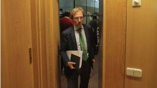 Dimite Juan Van Halen tras ser citado a declarar como "investigado" en la venta de casas del IVIMA