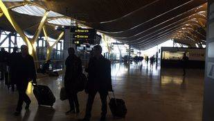 La amenaza de bomba pasa desapercibida en el aeropuerto