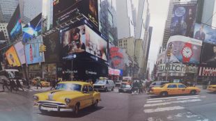 El Espacio de las Artes acoge los collages hiperrealistas de Eduardo Laborde