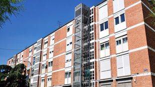 Alcalá denuncia "el impago" por parte de la Comunidad de ayudas para la instalación de ascensores