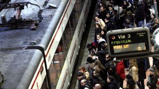 Retrasos y desvíos de Cercanías por varias averías en vías y trenes