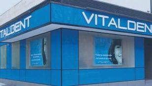 El presidente de Vitaldent se acoge a su derecho de no declarar