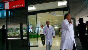 Grave un joven al ser atropellado por un turismo en la calle Bailén