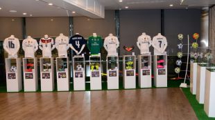 El Corte Inglés hace entrega de lo recaudado en la subasta solidaria con el Real Madrid