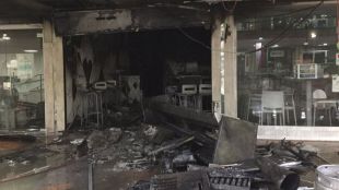 Tres heridos en el incendio de una hamburguesería en el Zoco de Pozuelo