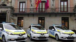 Expedientan a dos mujeres policía por no querer ponerse chalecos de hombre