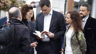 Pedro Sánchez inaugura una muestra en Getafe sobre la educación en la República