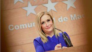 Cifuentes confiesa que no ha leído el libro de Esperanza Aguirre