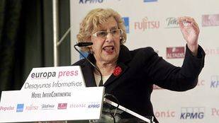 Carmena construirá viviendas sociales y prevé crear 11.000 empleos con las 'inversiones sostenibles'