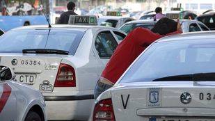 Los taxistas avisan de que, sin su trabajo, Madrid perdería 187 millones al año