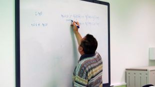 El TSJM reconoce el derecho de los profesores interinos a cobrar el verano