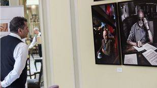 Las 'Miradas Literarias' de grandes escritores decoran el Palace