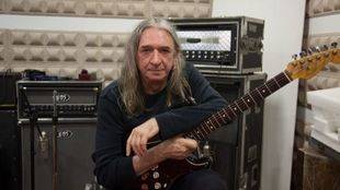 Rosendo ve "prescindible" levantar una escultura en su honor