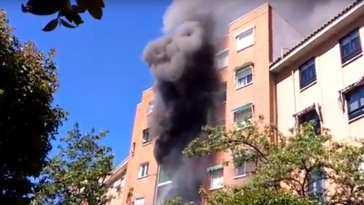 Incendio en la avenida Dos de Mayo de Móstoles