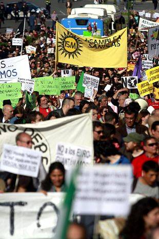 La Delegación del Gobierno multará a los promotores de la marcha del V aniversario del 15M