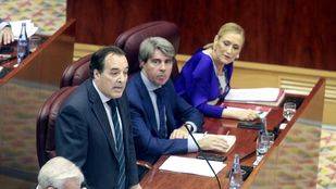 Cifuentes, a Taboada: "¿Cuándo vas a poner la querella?"