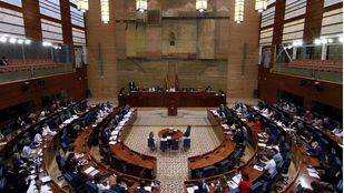 La Asamblea pide al Gobierno central que derogue dos artículos del Real Decreto de Racionalización del gasto educativo
