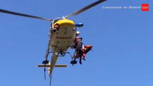 Los bomberos rescatan a un anciano desaparecido cerca del río Jarama