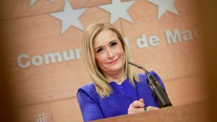 Cifuentes exculpa a Dancausa: su decisión ha sido "operativa, no política"