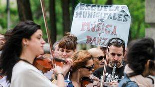 El Ayuntamiento se compromete a garantizar la mejora de condiciones de las escuelas de música