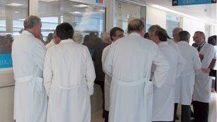 Los médicos convocan protestas en junio para acabar con el "desgobierno" de la sanidad