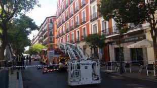Un incendio destruye una vivienda en la calle de Apodaca