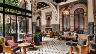 Más facturas 'púnicas': una semana en un hotel de lujo por 27.000 euros y donativos a Unicef