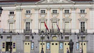El Ayuntamiento no privatizará los teatros y los hará "más públicos"