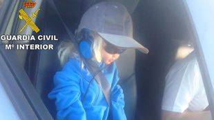 Sorprenden a un conductor circulando con una muñeca por el bus VAO de la A-6