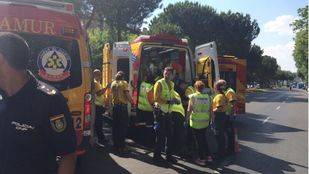 Muy grave un joven atropellado por un coche cuando cruzaba García Noblejas