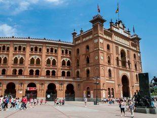 La Comunidad avanza en la creación de su propia escuela taurina