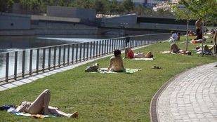La gran ola de calor del verano se instala en Madrid hasta el miércoles