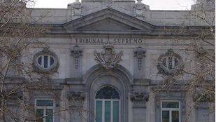 El Supremo avala la campaña que lanzó Hazte Oír contra Cifuentes por su posición sobre el aborto