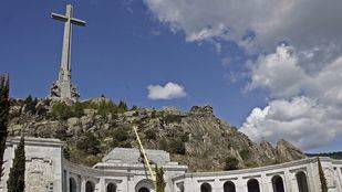 Demandan a Patrimonio Nacional por dilatar las exhumaciones del Valle de los Caídos