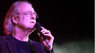 Luis Eduardo Aute, hospitalizado en el Gregorio Marañón