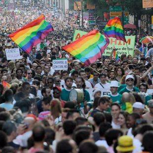 El Observatorio contra la LGBTIfobia asegura ser "víctima" de una "campaña de coacciones"